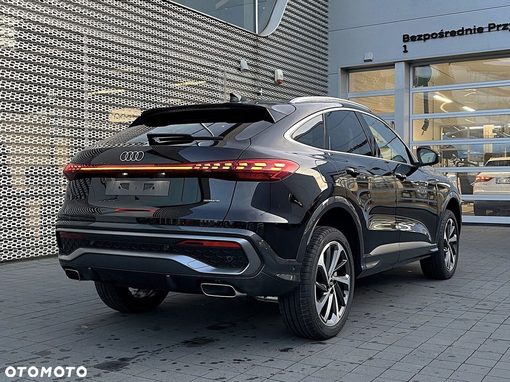 Audi Q5 Sportback - 10