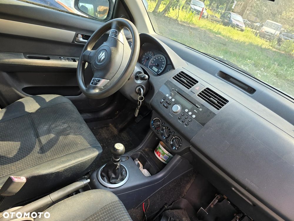 Suzuki Swift 1.3 GLX / Comfort - 11