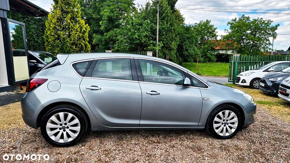 Opel Astra 1.6 Cosmo - 11