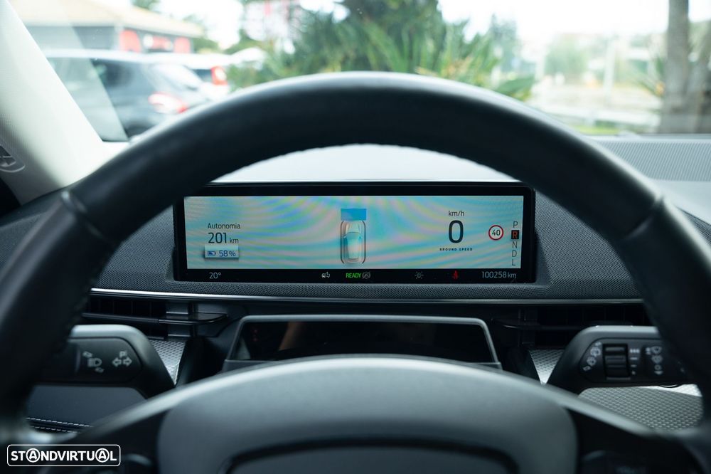 Ford Mustang Mach-E Standard - 11