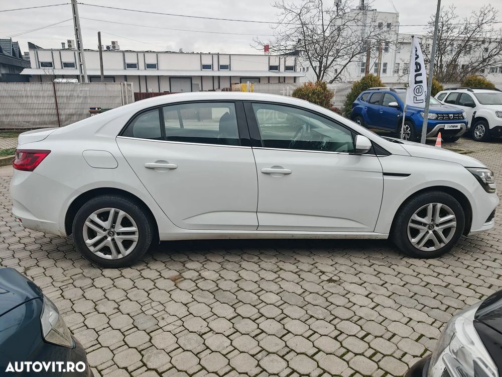 Renault Megane TCe 140 GPF Life - 5