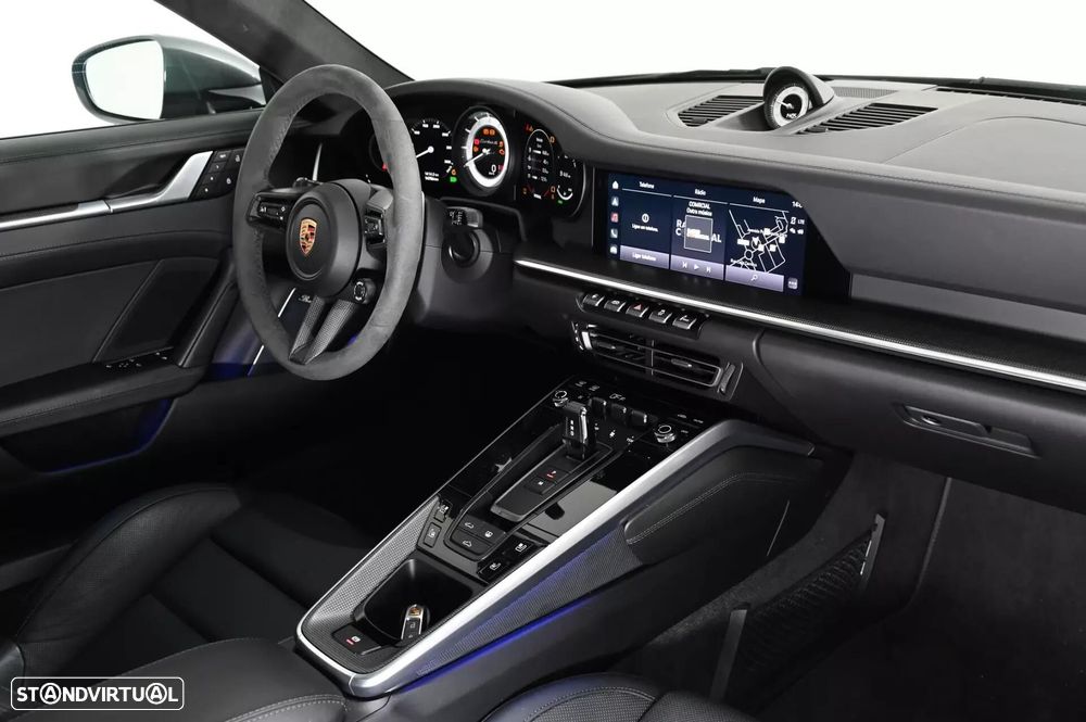 Porsche 911 (992) - 35