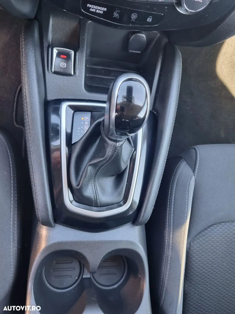 Nissan Qashqai 1.5 DCI DCT N-CONNECTA - 15