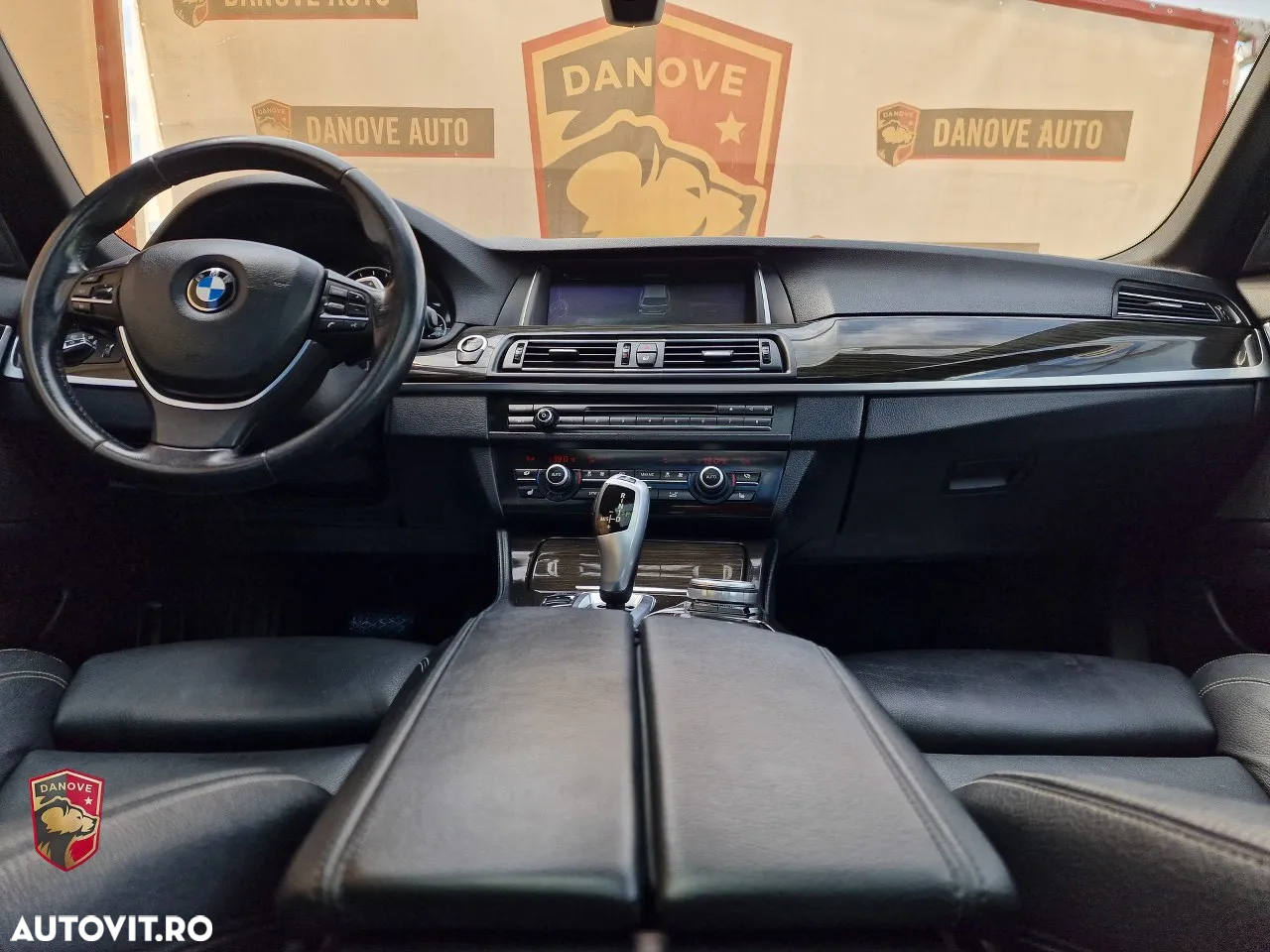 BMW Seria 5 520d xDrive Touring Aut. Luxury Line - 17