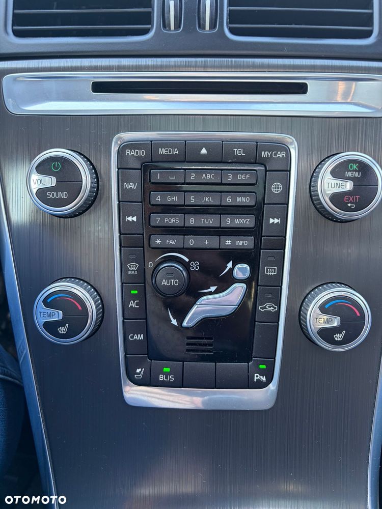 Volvo XC 60 - 29