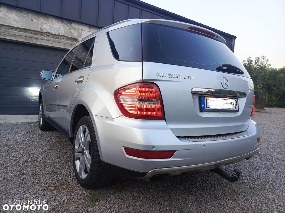 Mercedes-Benz ML - 23
