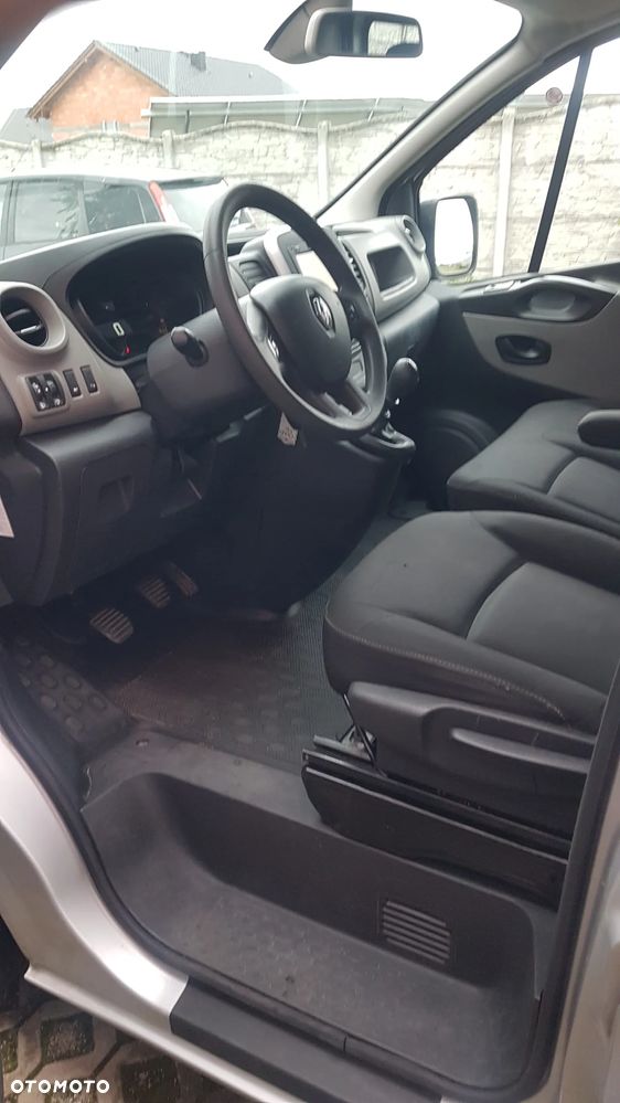 Renault Trafic - 10