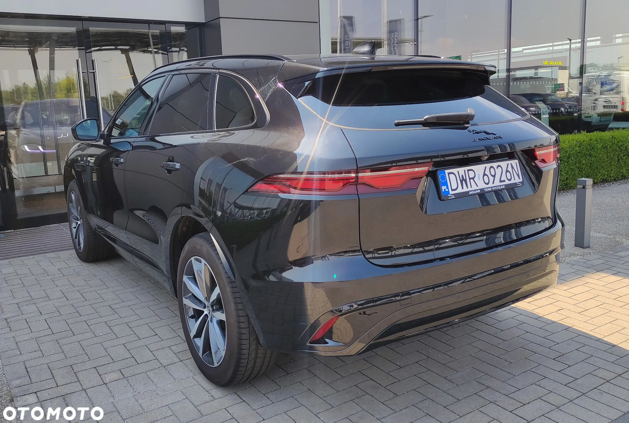Jaguar F-Pace - 12