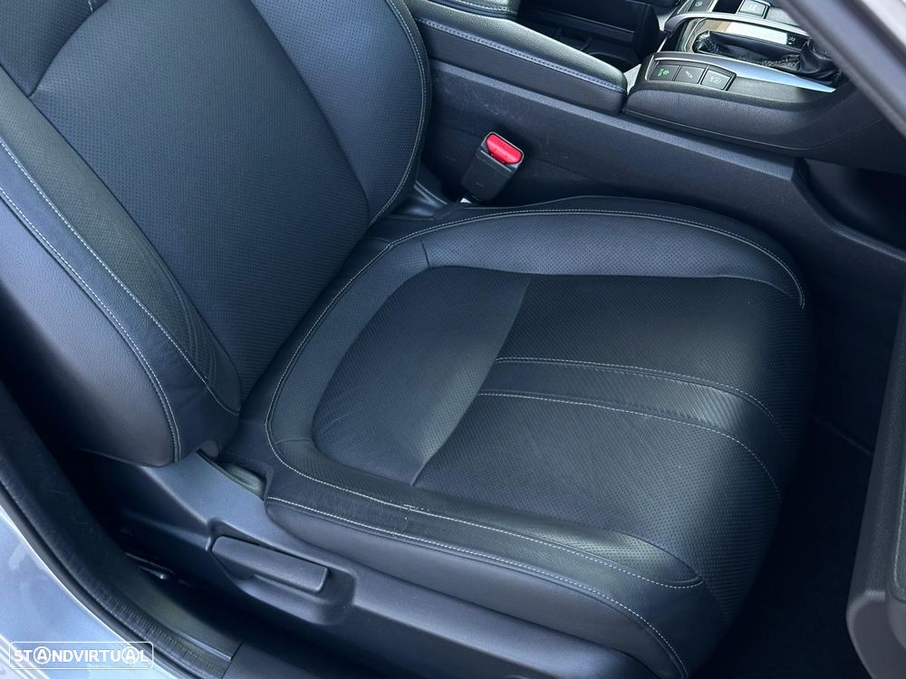 Honda Civic 1.0 i-VTEC Turbo CVT Elegance - 42