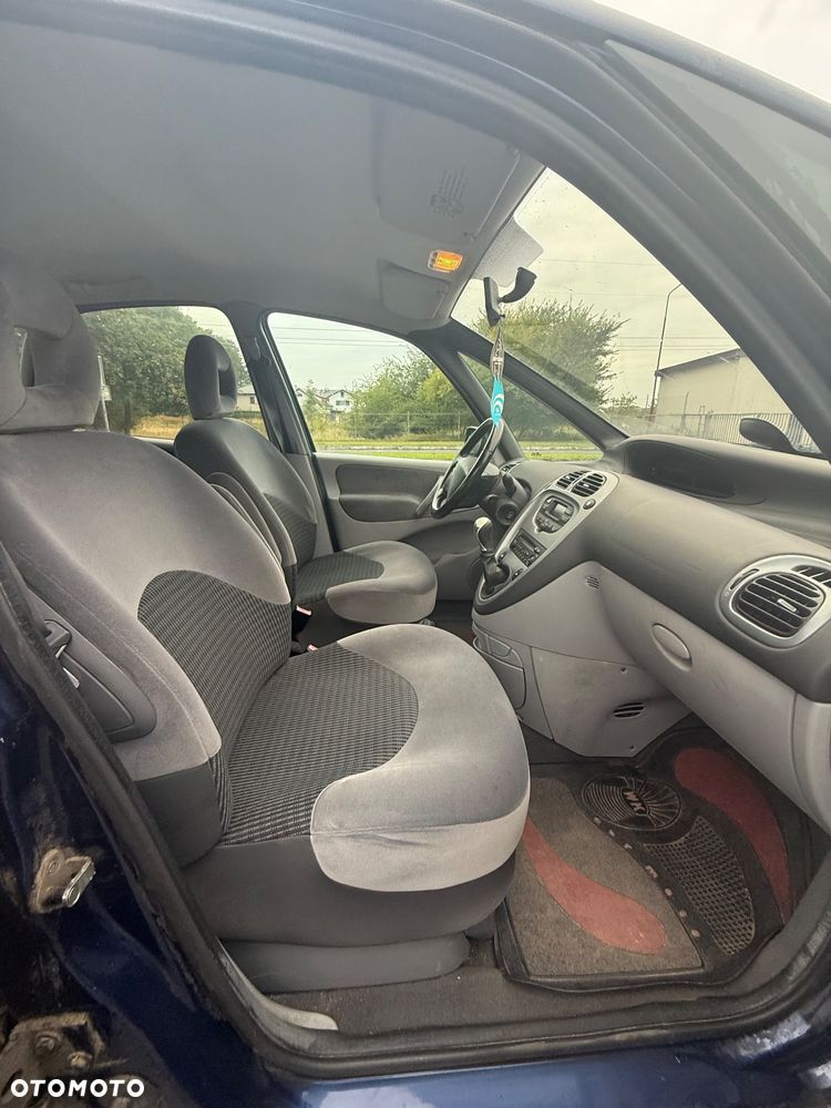 Citroën Xsara Picasso 1.6 Exclusive - 6