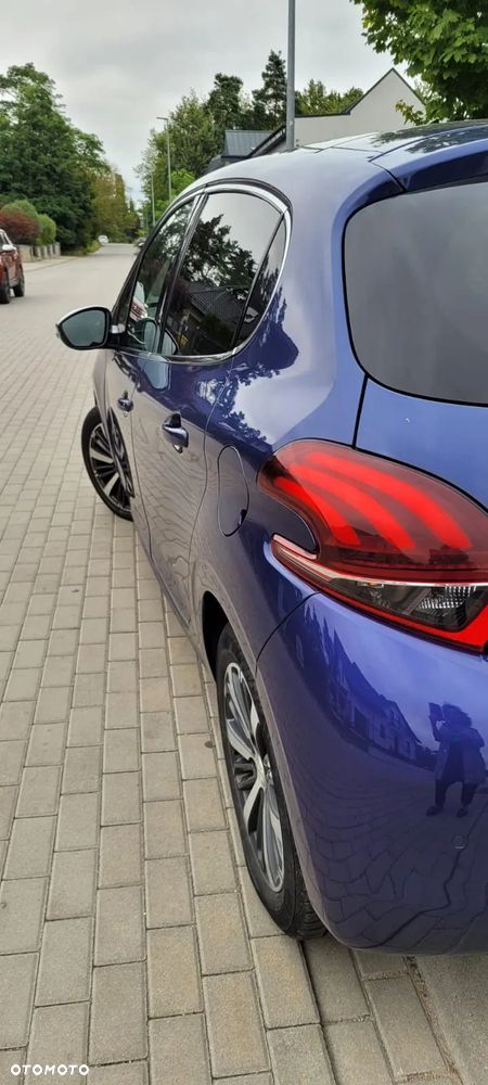 Peugeot 208 1.2 PureTech Allure - 8
