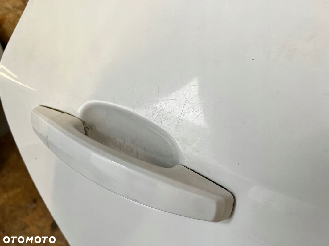 Drzwi TYLNE PRAWE prawy tył OPEL ASTRA J KOMBI IV Kod lakieru: GAZ Z40R - 3