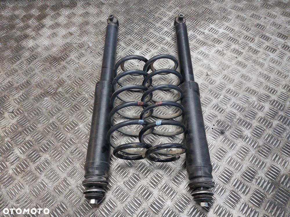 AMORTYZATORY + SPRĘŻYNY TYŁ KOMPLET TOYOTA AURIS I HB 5D 48530-12C40 - 1