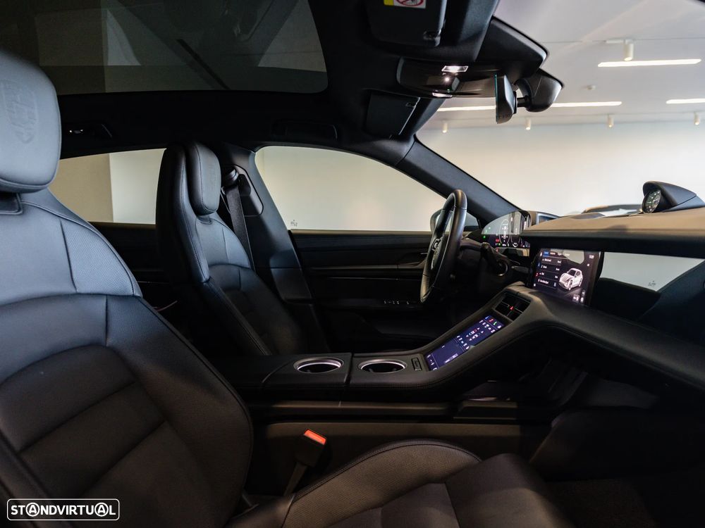 Porsche Taycan Sport Turismo 4S - 35