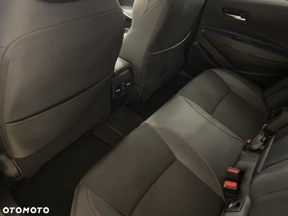 Toyota Corolla 1.8 Hybrid GR Sport Dynamic - 11