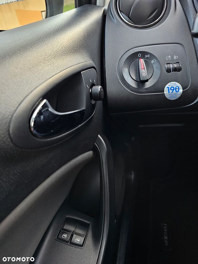 Seat Ibiza 1.4 16V Style - 25