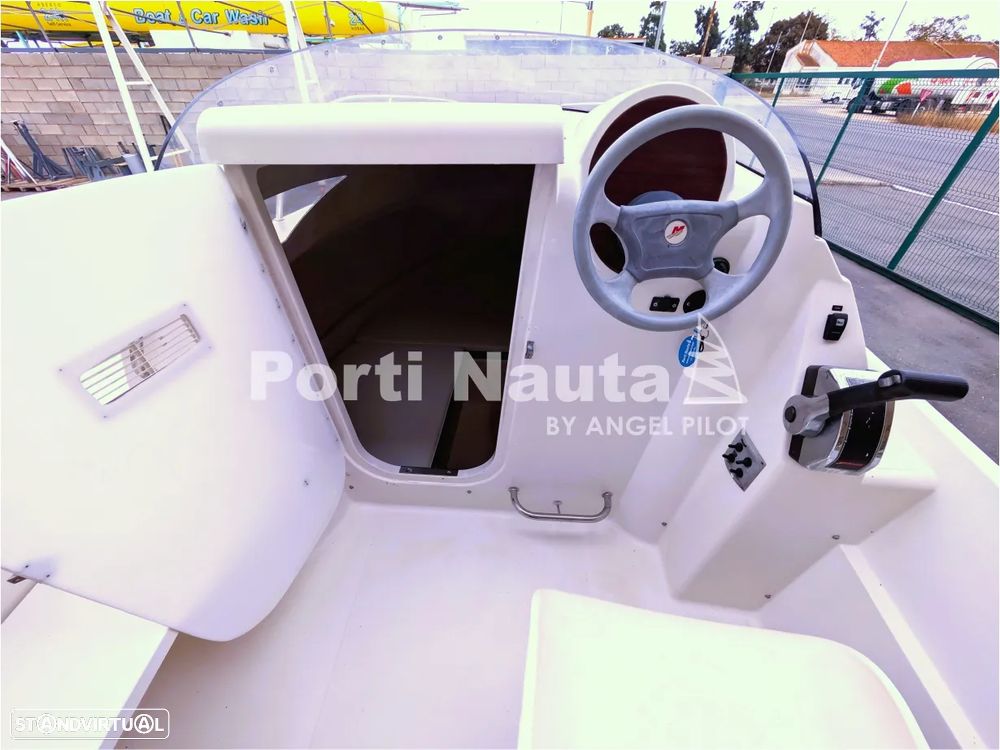 Quicksilver 460 Cruiser - 11