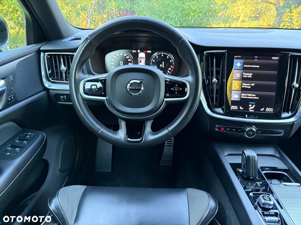 Volvo S60 B4 B R-Design - 23
