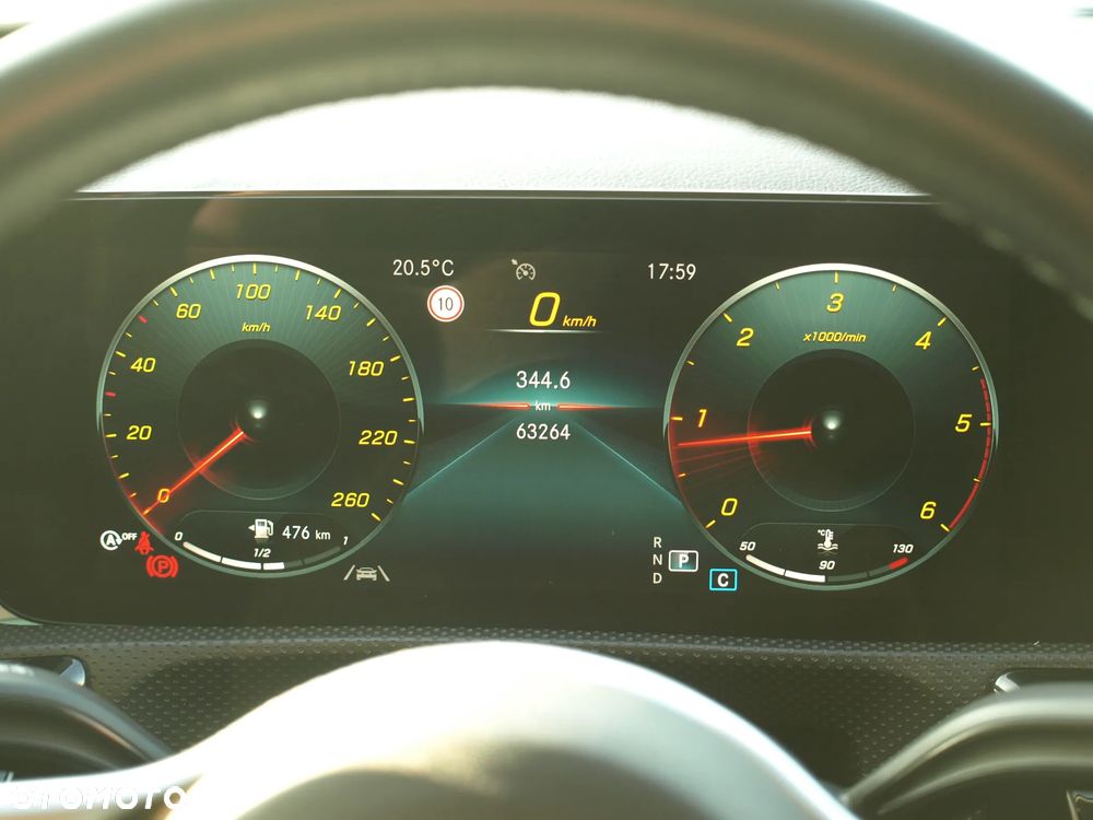 Mercedes-Benz CLA 220 d 8G-DCT - 29