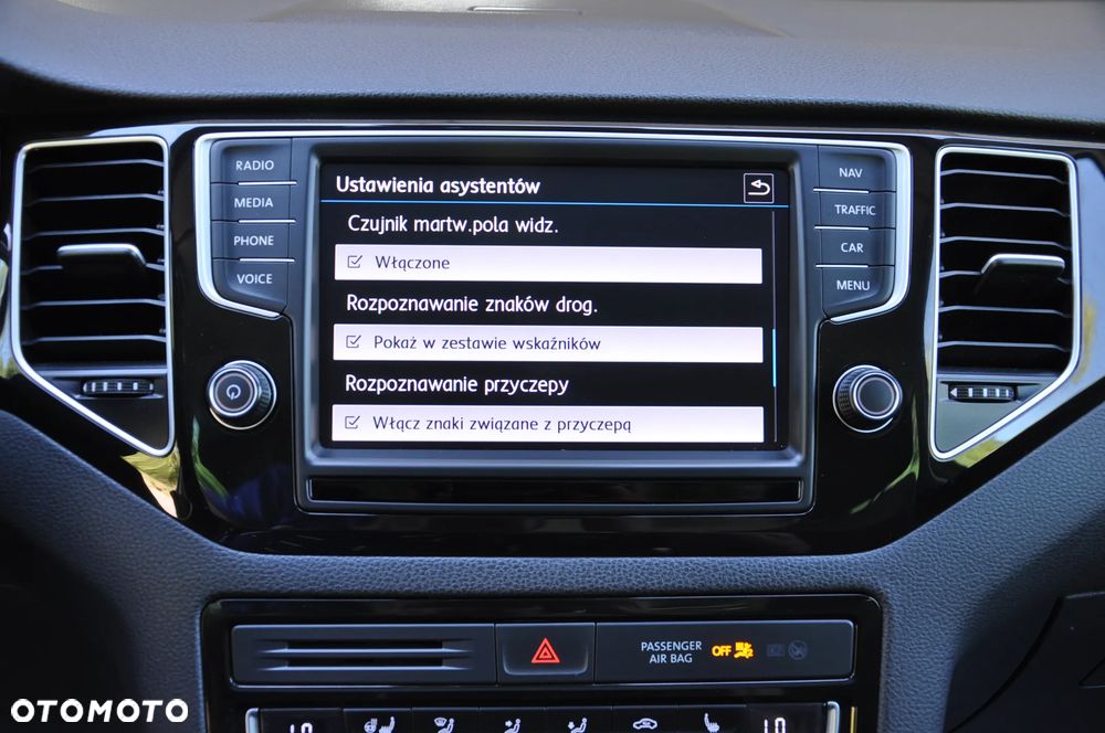 Volkswagen Golf 1.4 TSI BMT Highline DSG - 34