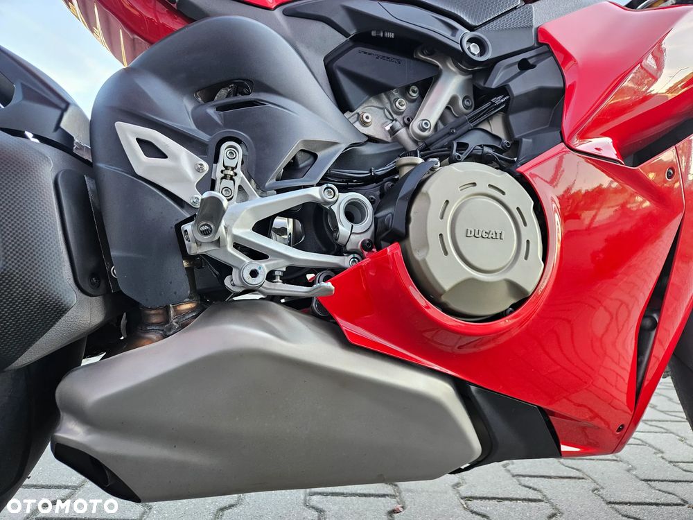 Ducati Panigale V4S - 23