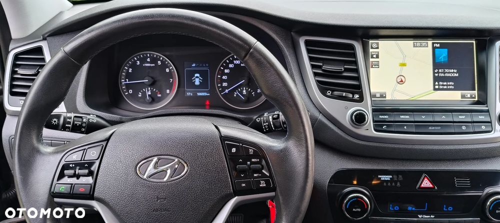 Hyundai Tucson 1.6 GDi 2WD Select - 12