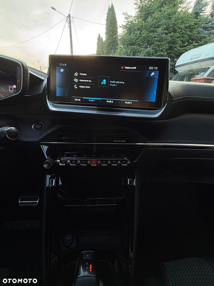 Peugeot 208 PureTech 100 EAT8 GT - 21