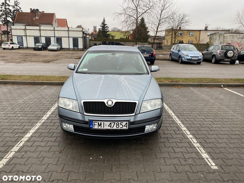 Skoda Octavia 1.6 Ambiente - 1