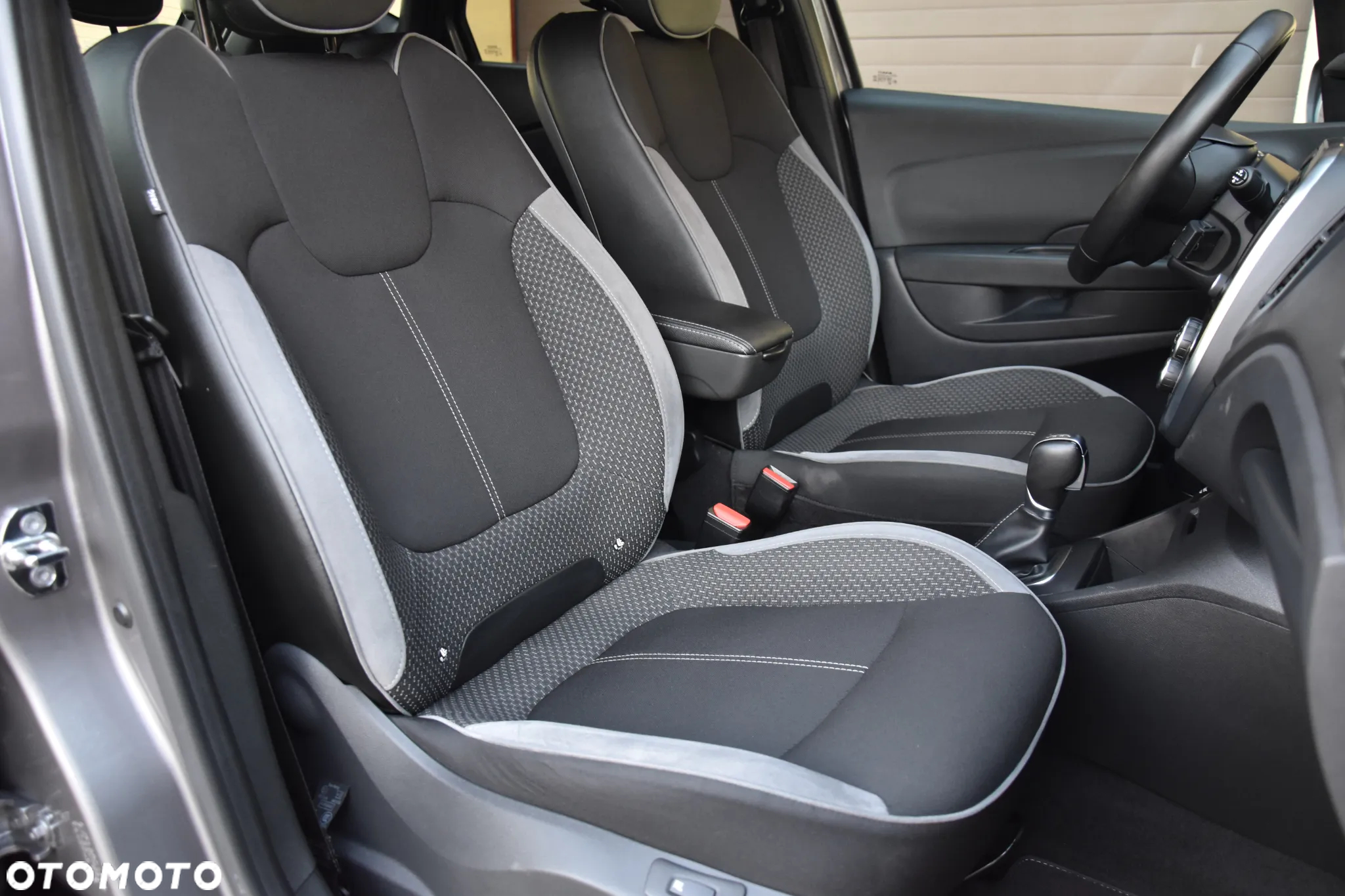 Renault Captur ENERGY TCe 120 EDC Bose Edition - 18