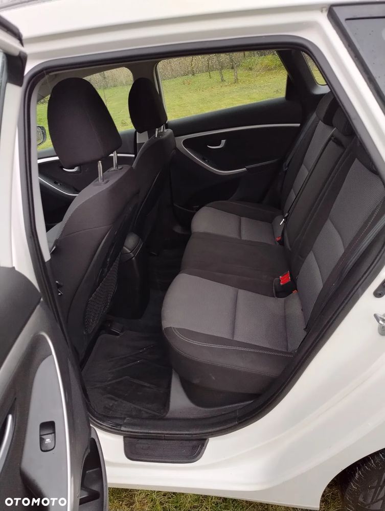 Hyundai i30 1.6 CRDi BlueDrive Comfort - 9