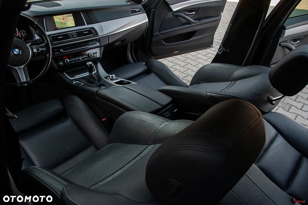 BMW Seria 5 520d Sport Line - 21