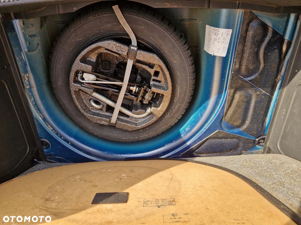 Skoda Fabia 1.2 HTP COOL Edition - 16