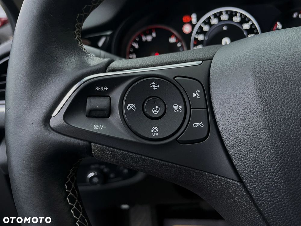 Opel Insignia 2.0 Automatik Dynamic - 24