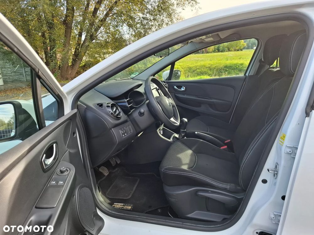 Renault Clio - 19