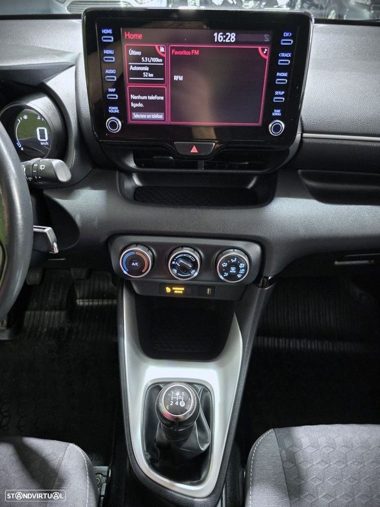 Toyota Yaris 1.0 VVT-i Exclusive - 22