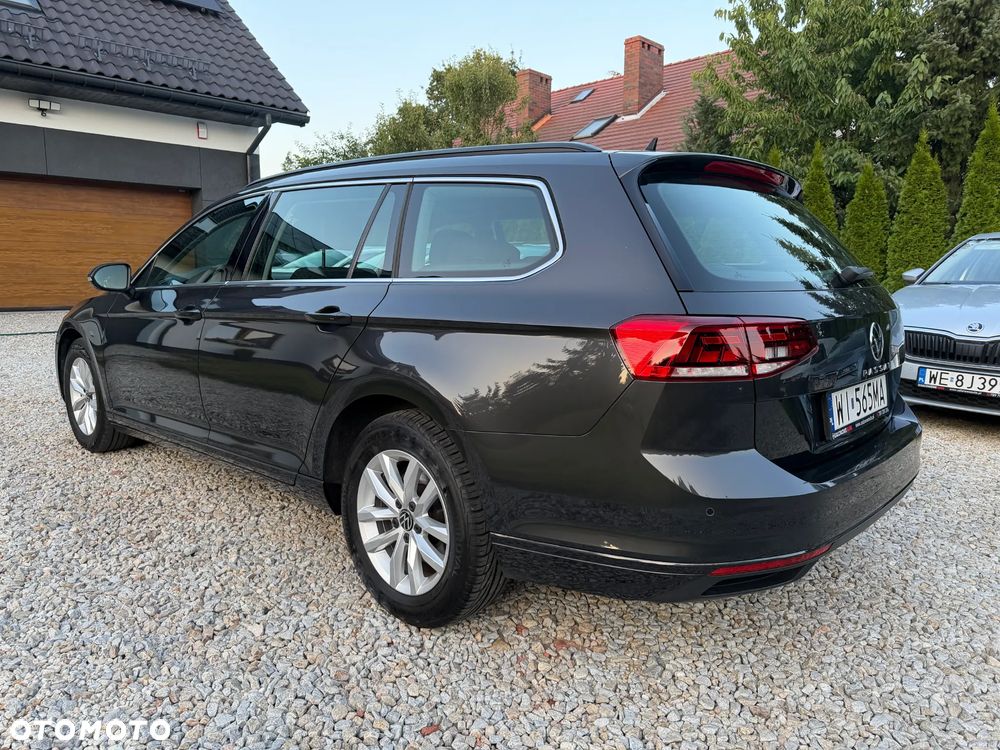 Volkswagen Passat Variant 2.0 TDI EVO Business DSG - 2
