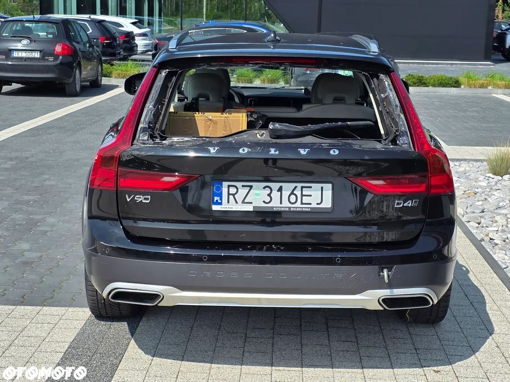 Volvo V90 Cross Country D4 SCR AWD Pro - 11