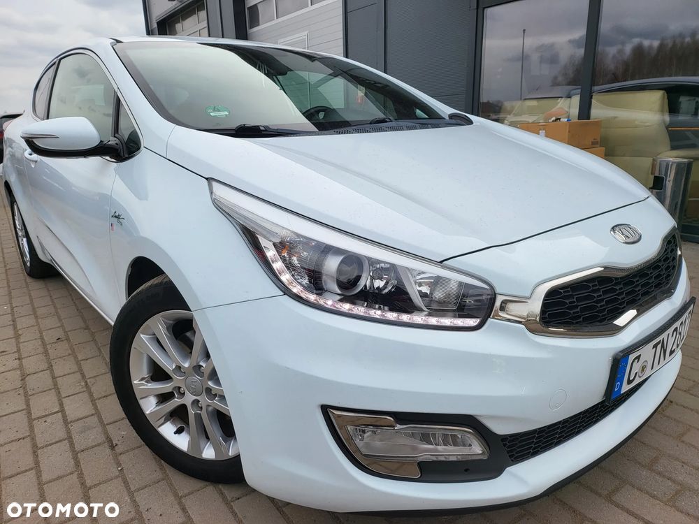 Kia ProCeed - 40