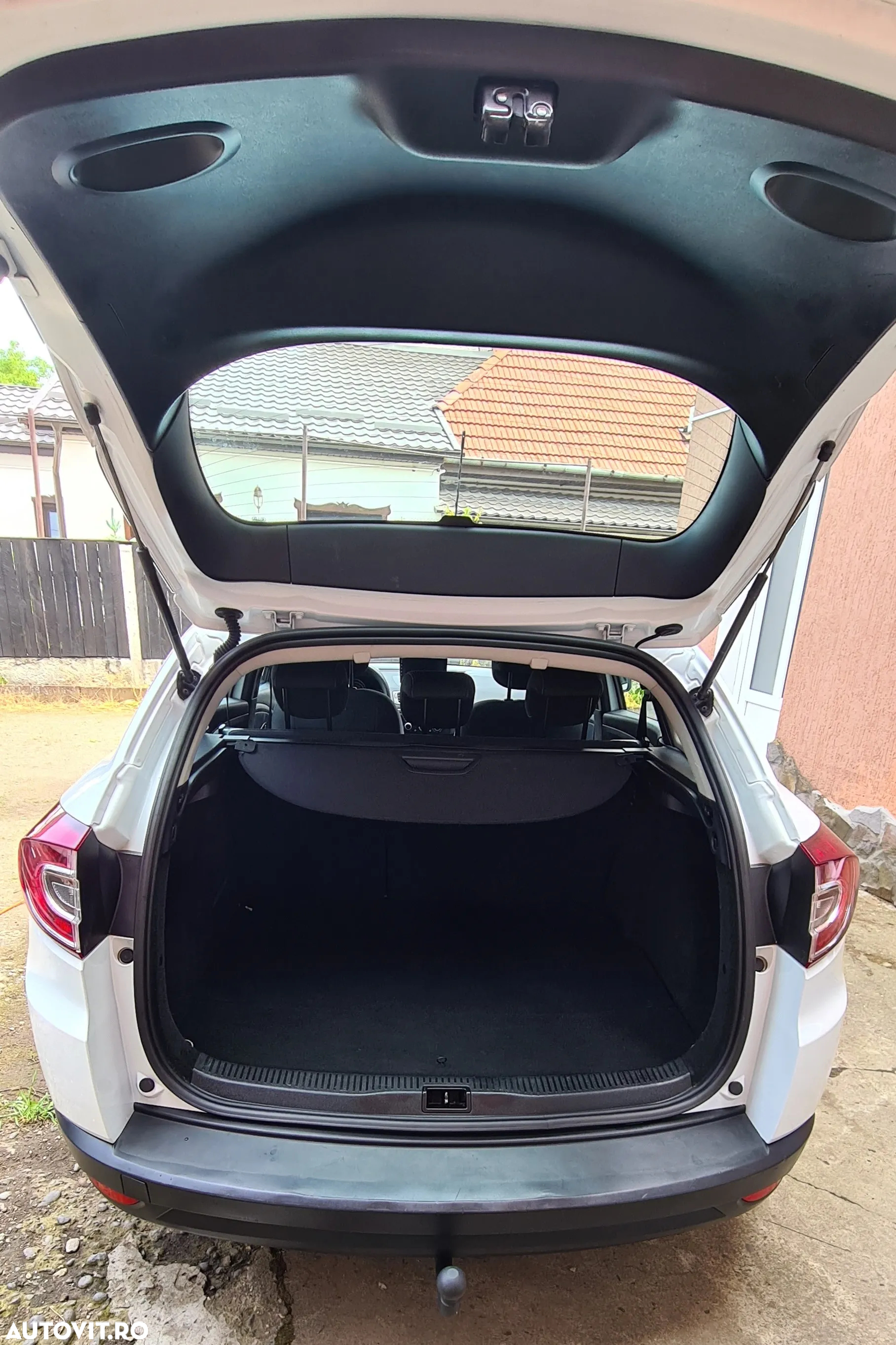 Renault Megane Estate Blue dCI Life - 14