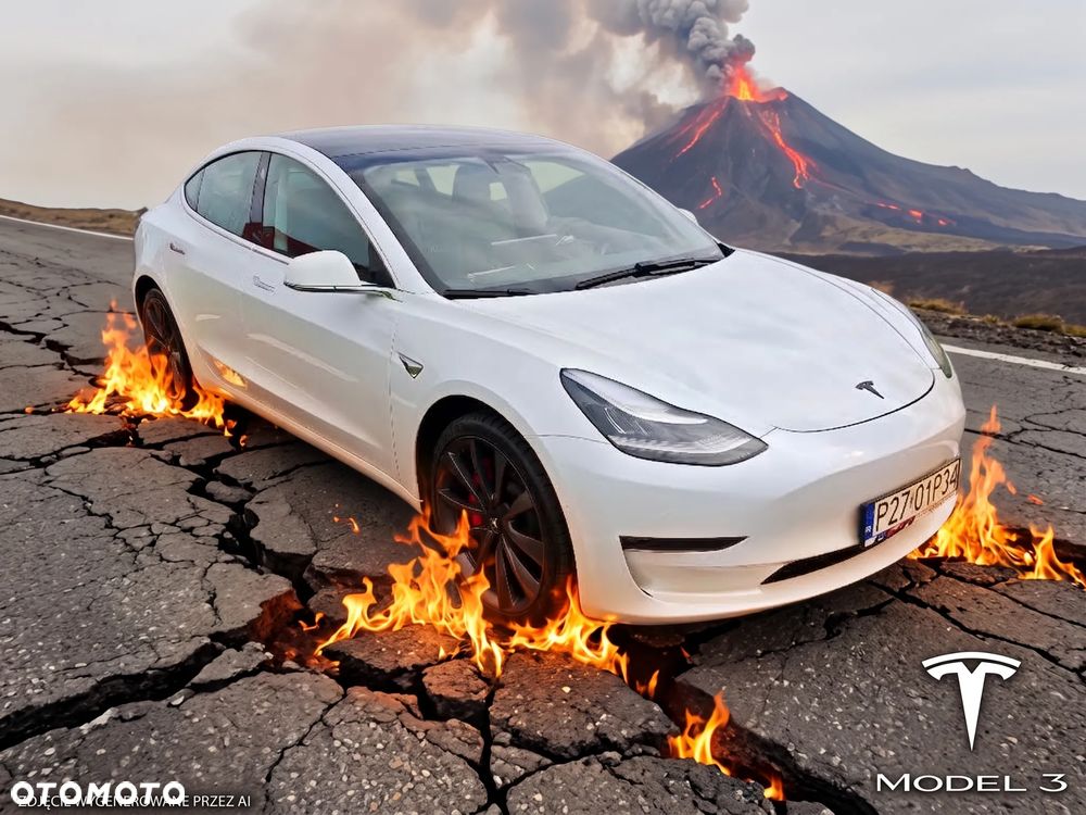 Tesla Model 3 - 1