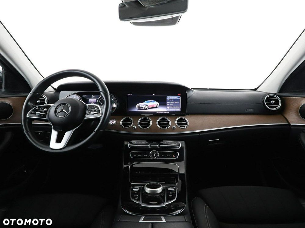 Mercedes-Benz Klasa E - 15