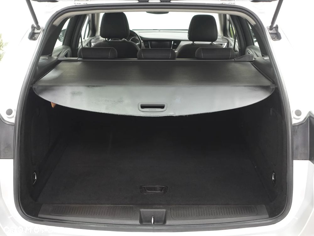 Opel Astra 1.6 D Start/Stop 120 Jahre - 21