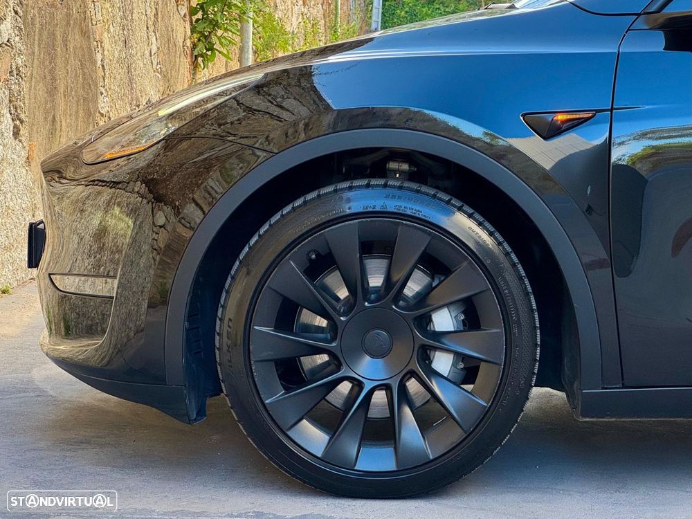 Tesla Model Y Long Range Tração Integral - 23