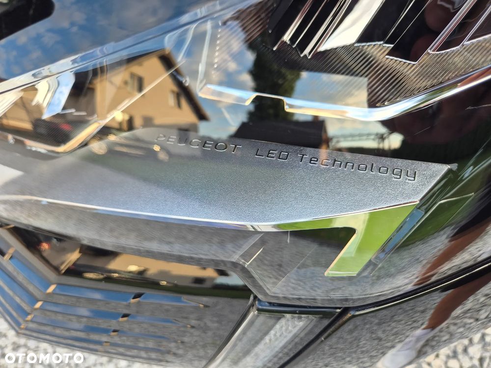 Peugeot 3008 1.6 PureTech Hybrid PHEV Allure Pack S&S EAT8 - 22