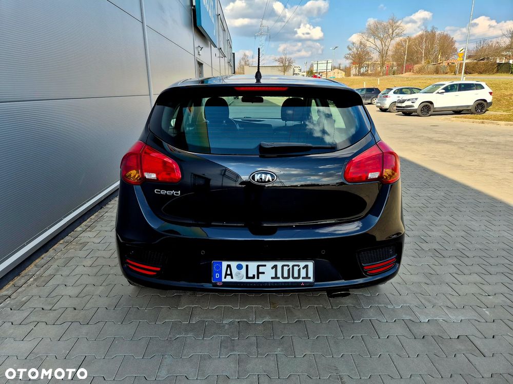 Kia Ceed 1.4 L - 9