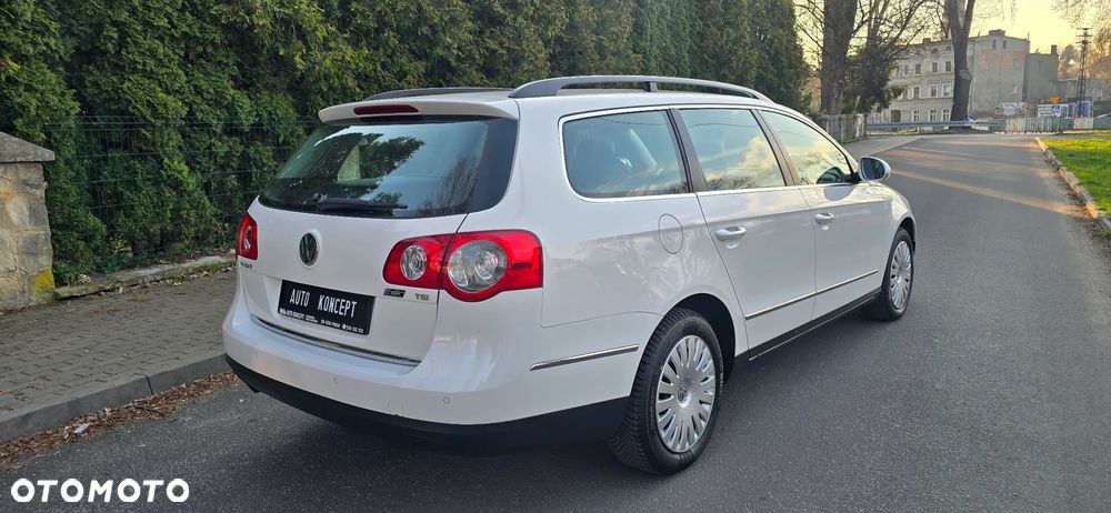 Volkswagen Passat 1.4 TSI Trendline BlueMotion Technology - 3