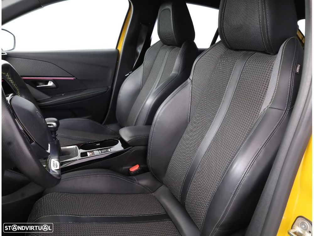 Peugeot 208 1.2 PureTech GT Line - 9