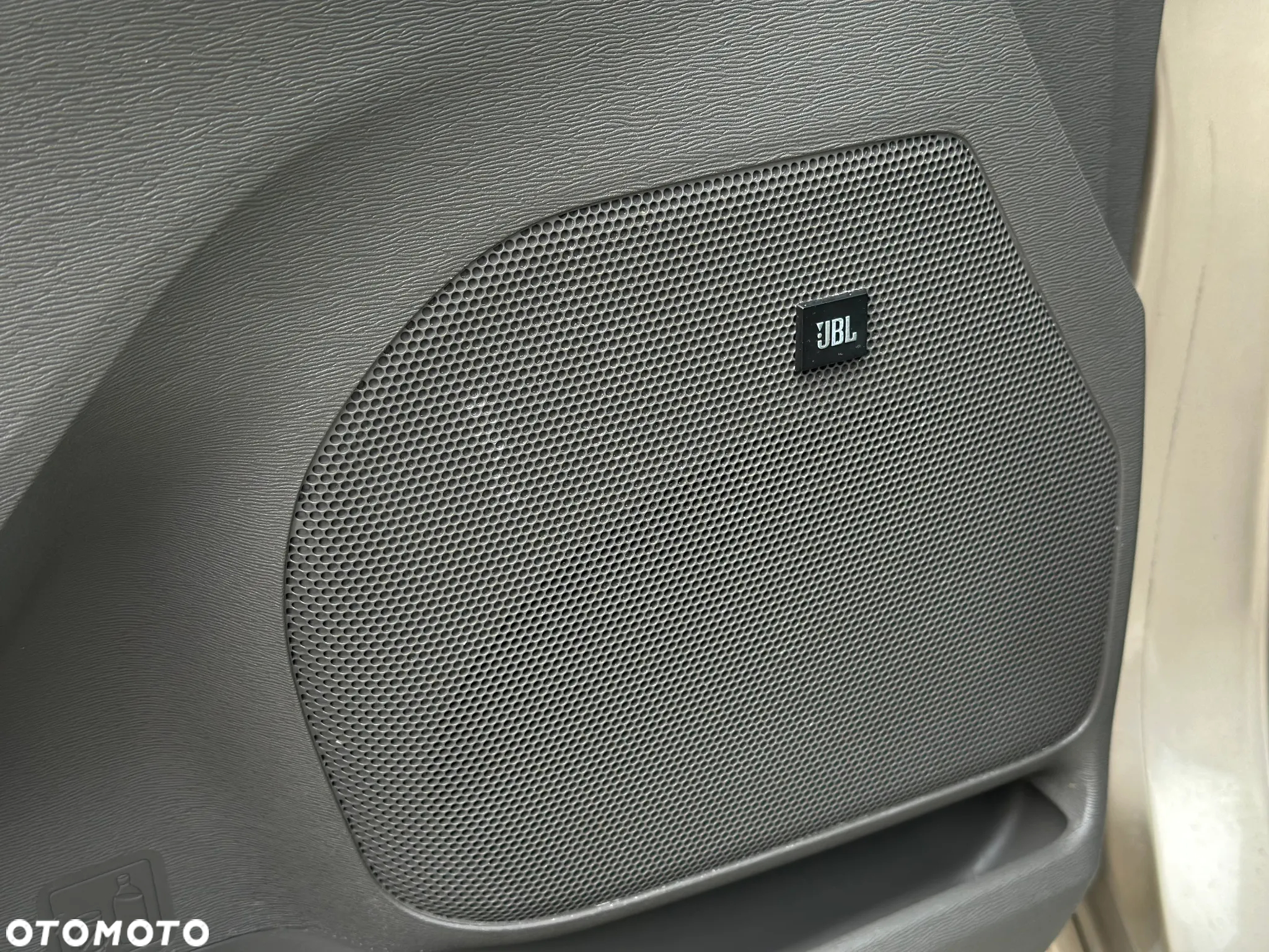 Toyota Sienna - 12