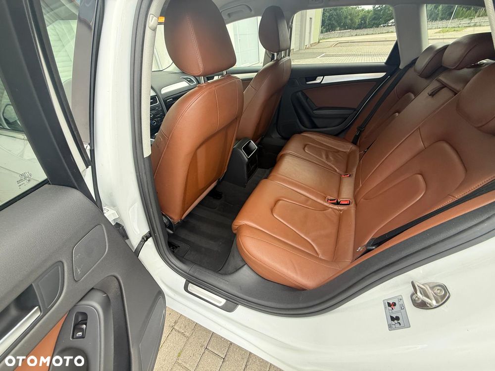 Audi A4 Avant 2.0 TDI DPF Ambiente - 13