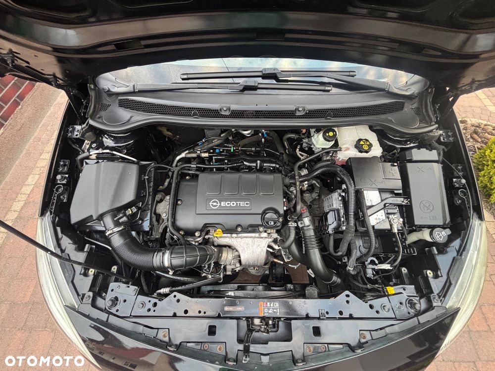 Opel Astra 1.4 Turbo - 35